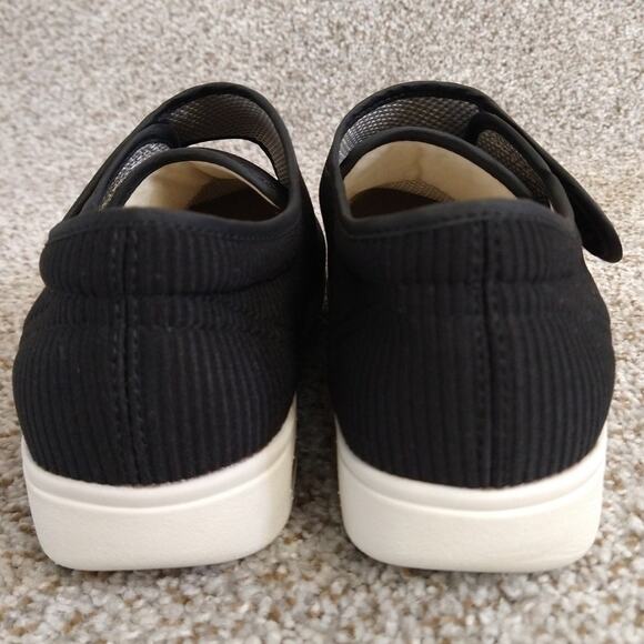 Youyun Men’s Walking Shoes Size 10 EU 43 Black Slip-On Mesh Comfort Lightweight - Picture 4 of 12